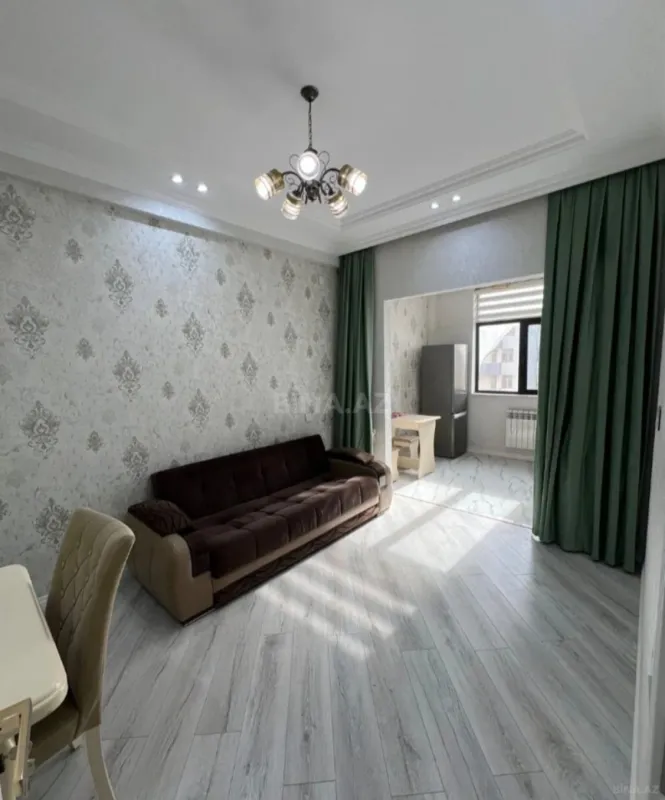 Kirayə verilir 2 otaqlı mənzil 60 m²