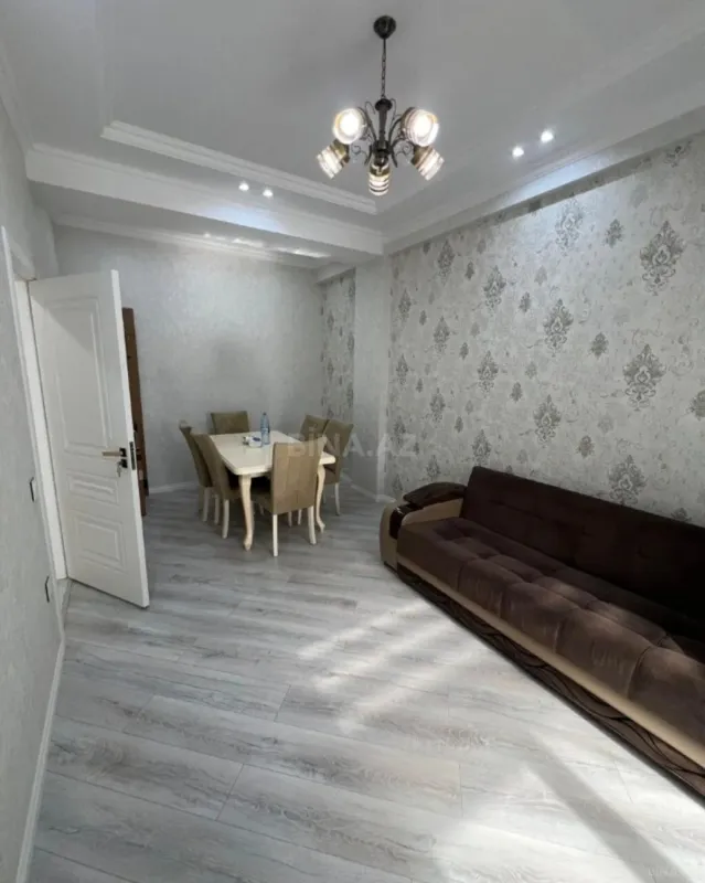 Kirayə verilir 2 otaqlı mənzil 60 m²