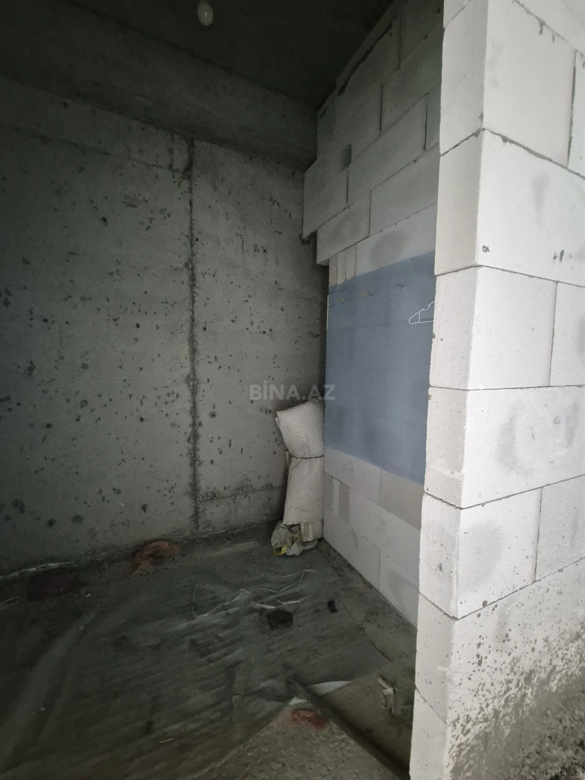 Satılır 2 otaqlı mənzil 52 m²