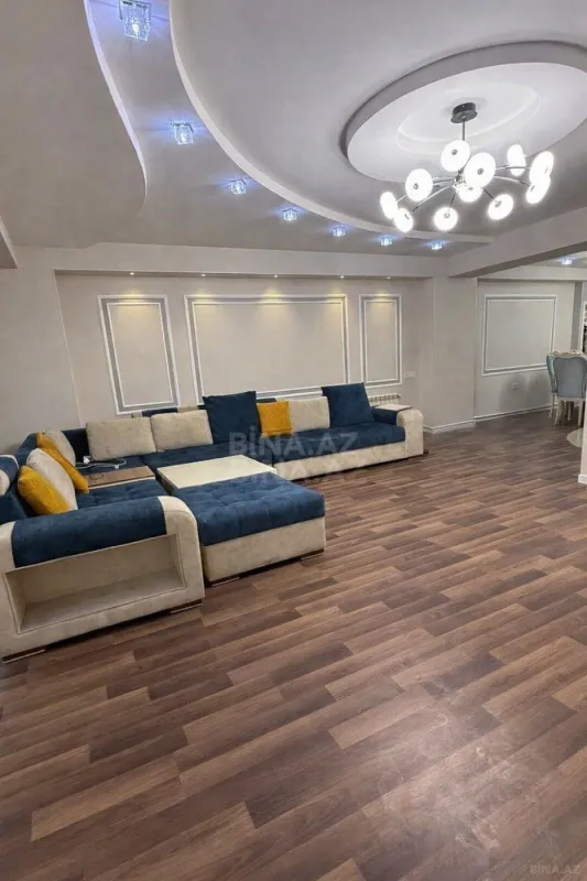 Kirayə verilir 3 otaqlı mənzil 125 m²