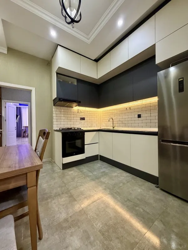 Satılır 2 otaqlı mənzil 80 m²