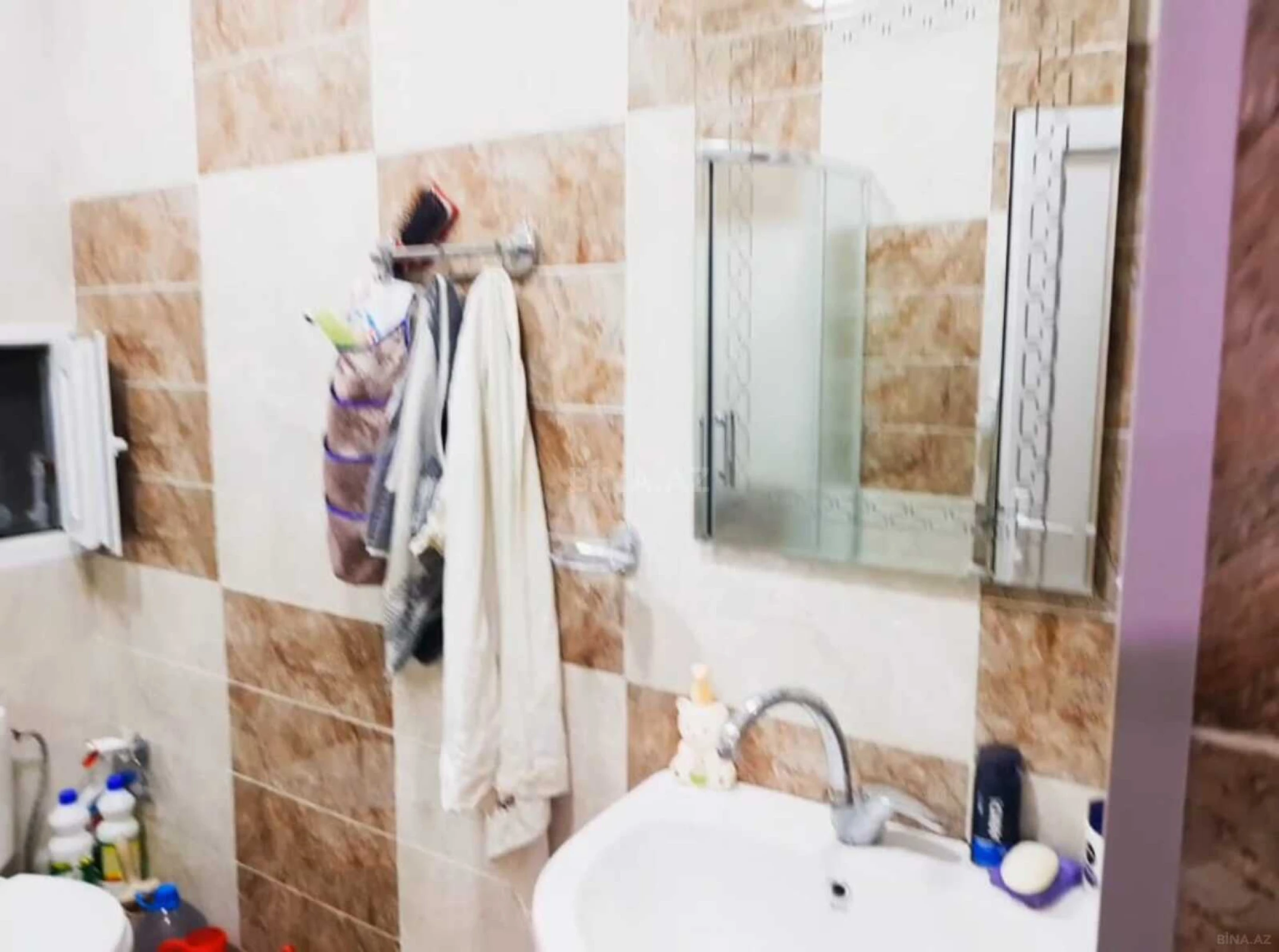 Satılır 3 otaqlı mənzil 63 m²