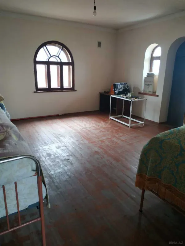 Satılır 8 otaqlı həyət evi 320 m²