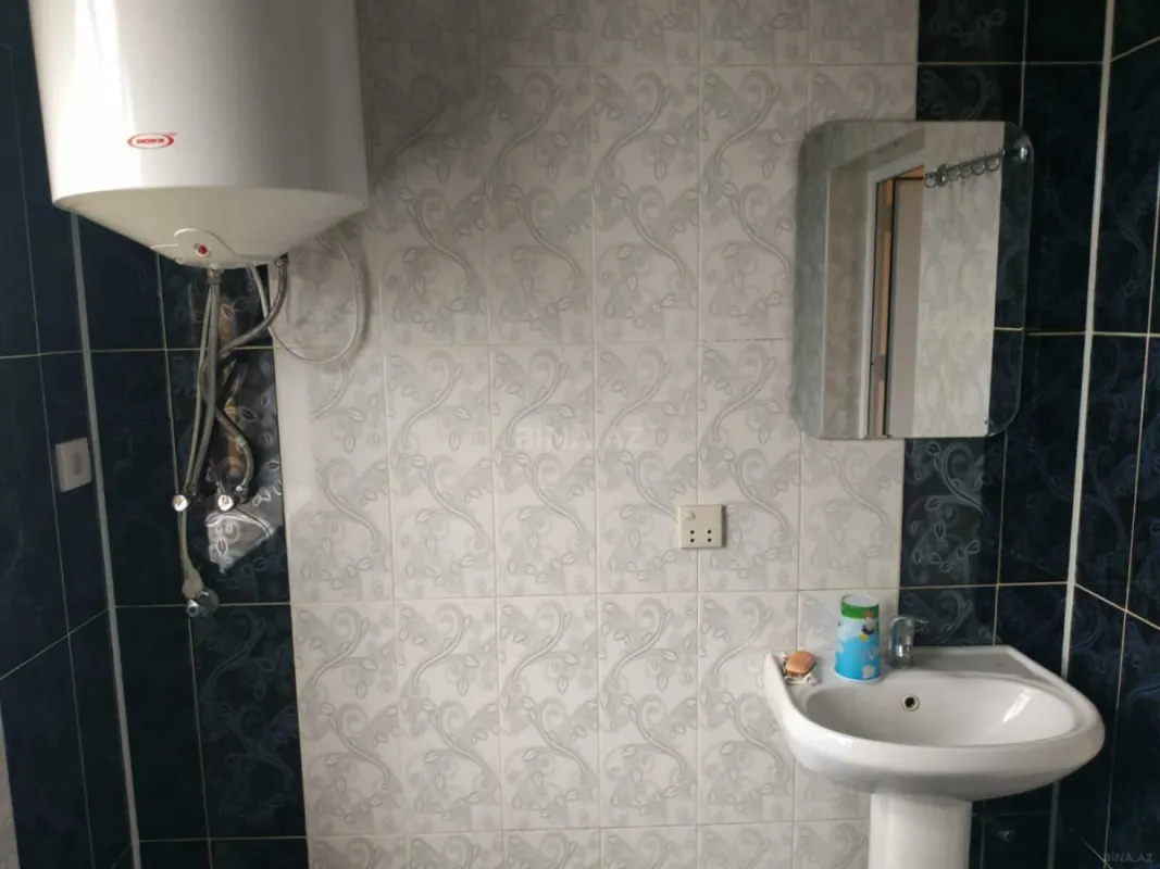 Satılır 8 otaqlı həyət evi 320 m²