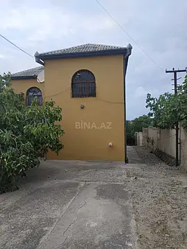 Satılır 8 otaqlı həyət evi 320 m²