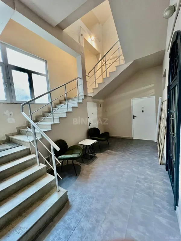 Kirayə verilir 3 otaqlı mənzil 142 m²