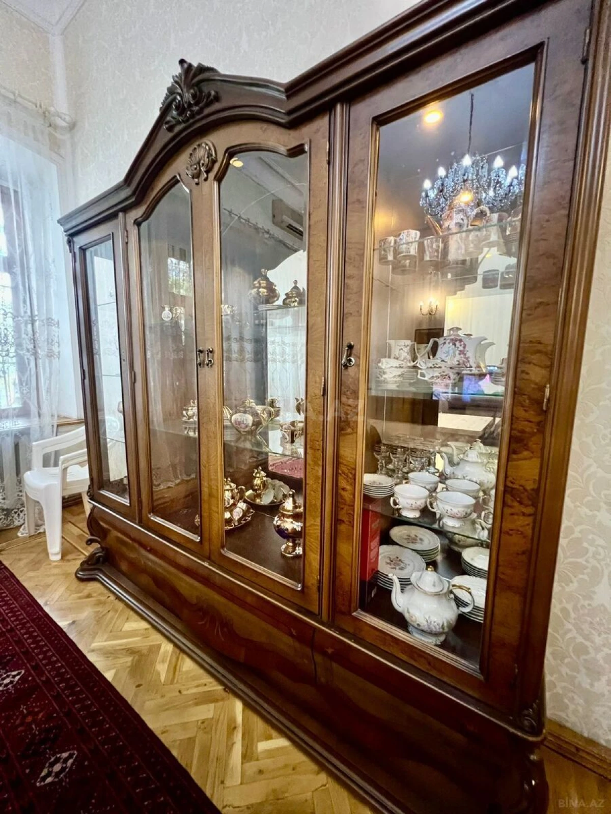 Kirayə verilir 3 otaqlı mənzil 142 m²