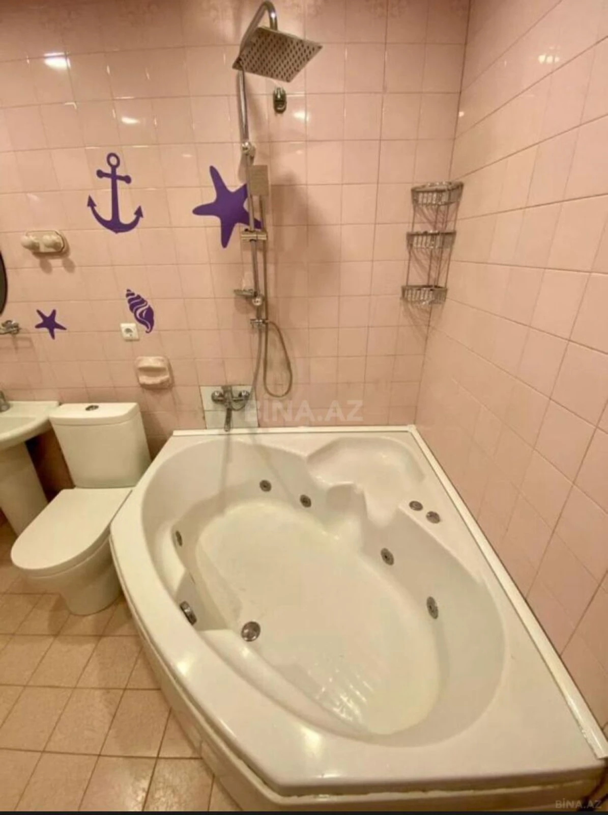 Kirayə verilir 3 otaqlı mənzil 142 m²