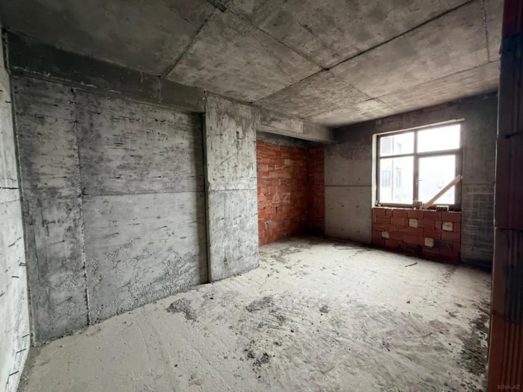 Satılır 3 otaqlı mənzil 155 m²
