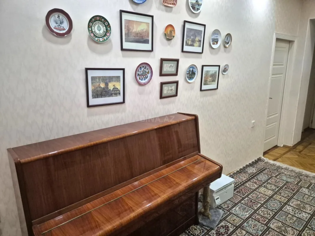 Satılır 3 otaqlı mənzil 90 m²