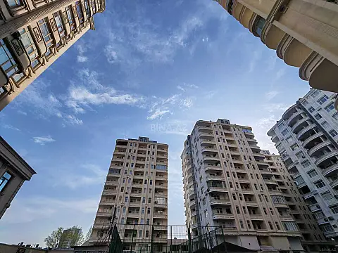 Satılır 3 otaqlı mənzil 100 m²