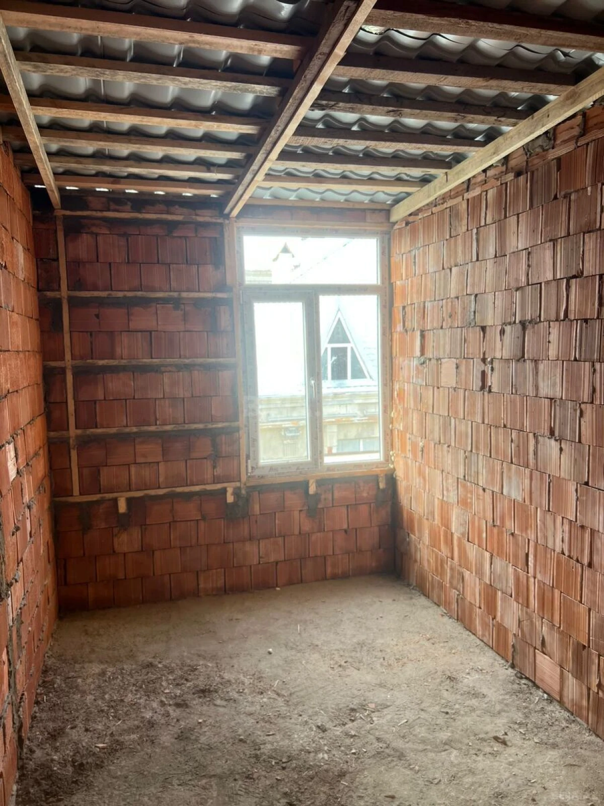 Satılır 3 otaqlı mənzil 100 m²