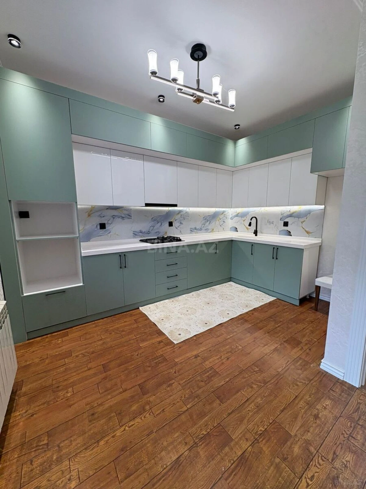 Satılır 2 otaqlı mənzil 70 m²