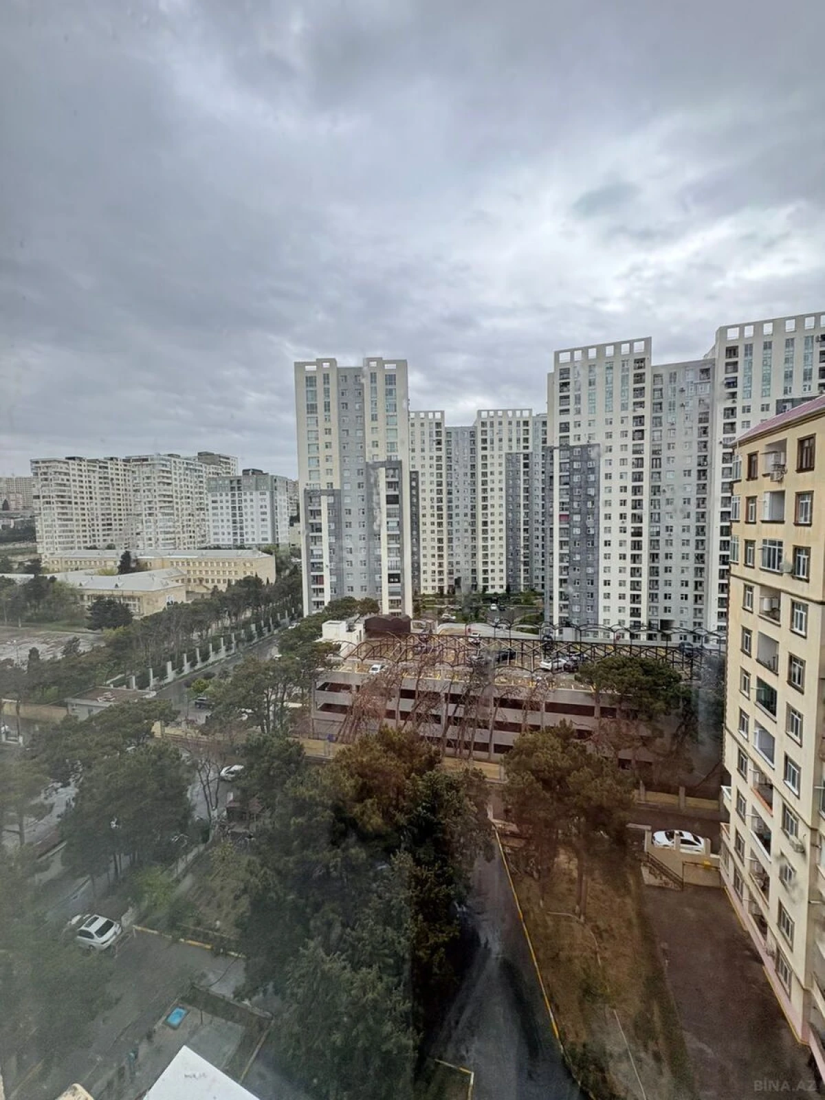 Satılır 2 otaqlı mənzil 70 m²