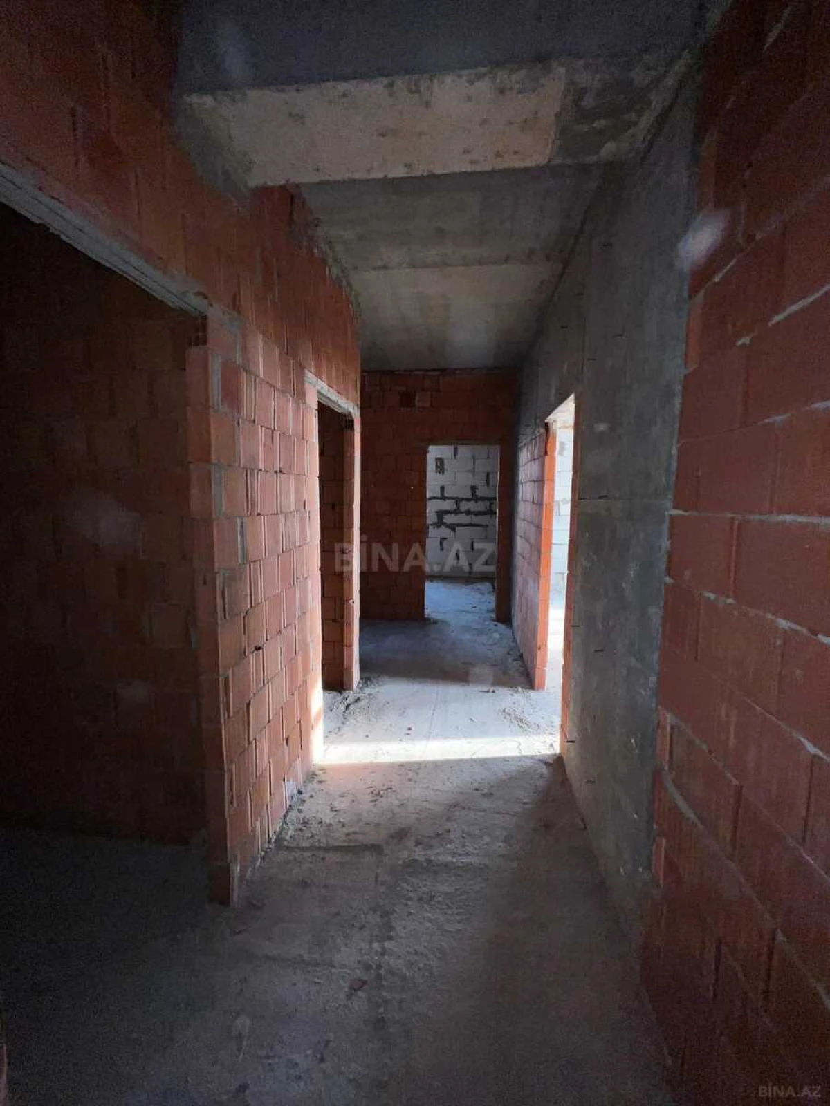 Satılır 3 otaqlı mənzil 120 m²