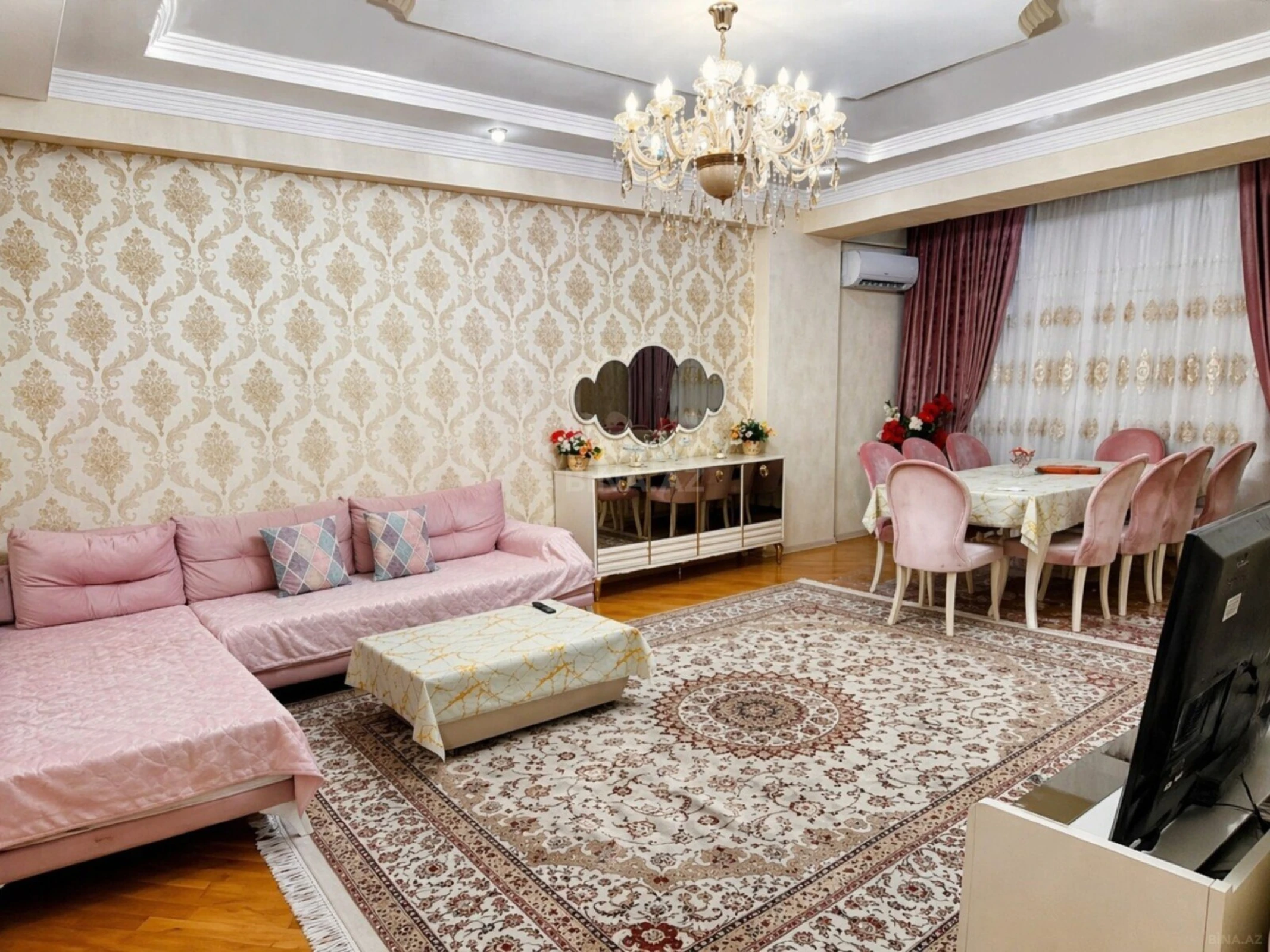 Satılır 3 otaqlı mənzil 140 m²