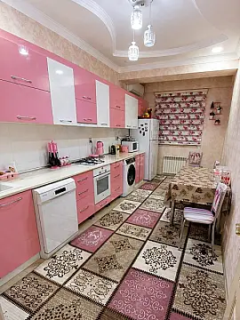 Satılır 3 otaqlı mənzil 140 m²