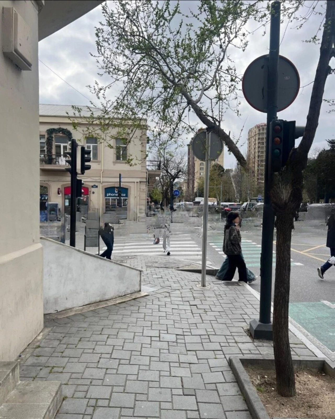 Kirayə verilir obyekt 75 m²