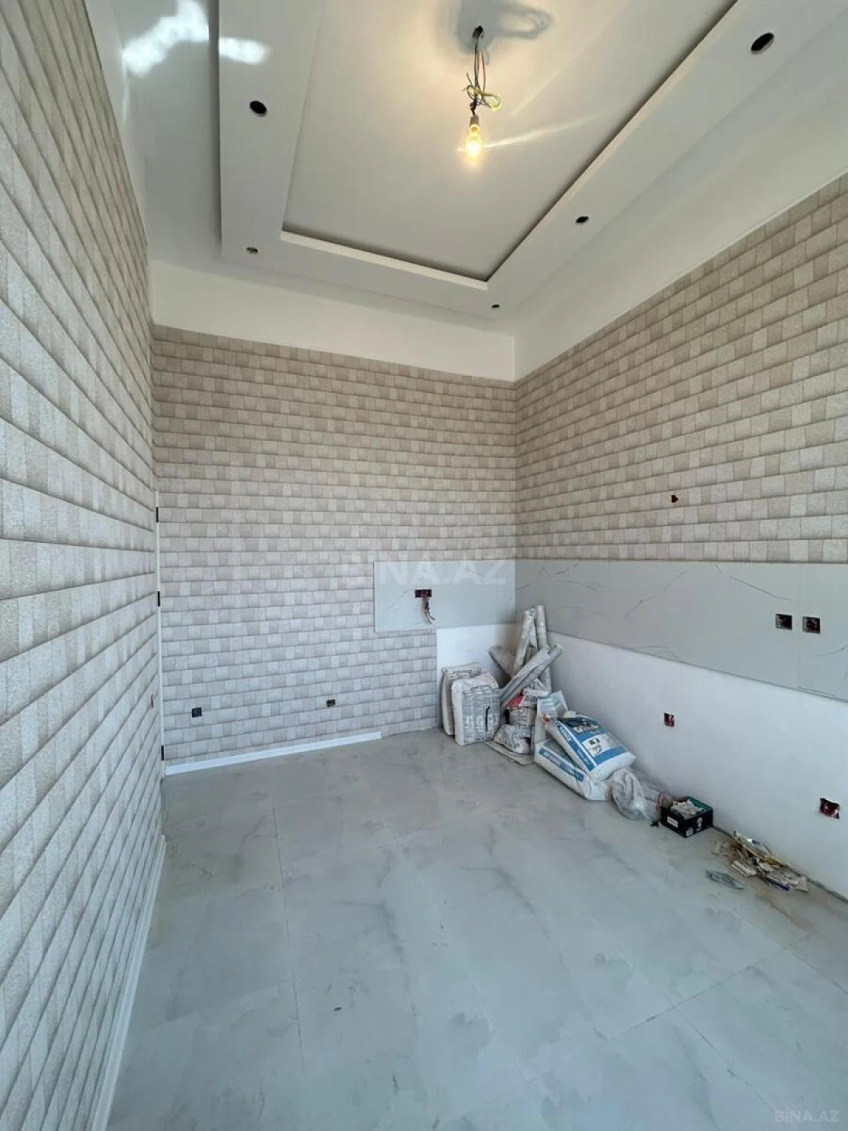 Satılır 3 otaqlı mənzil 95 m²