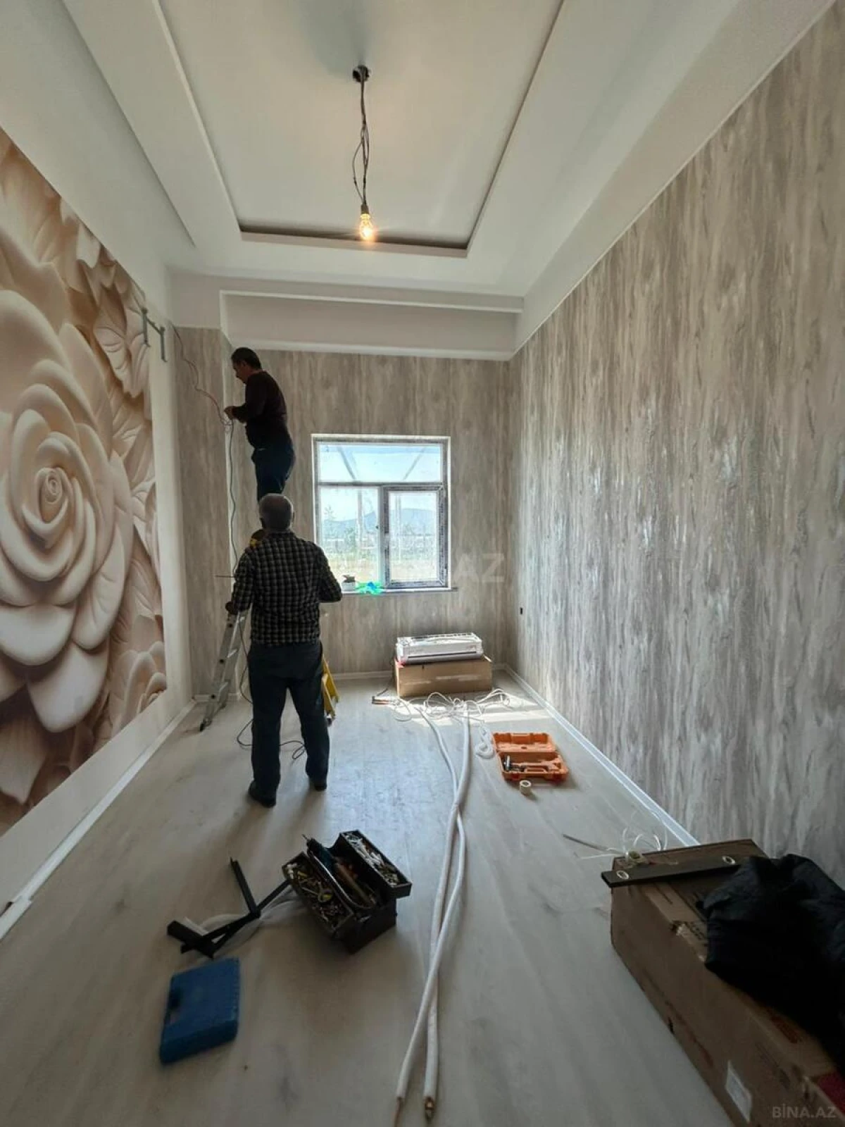 Satılır 3 otaqlı mənzil 95 m²