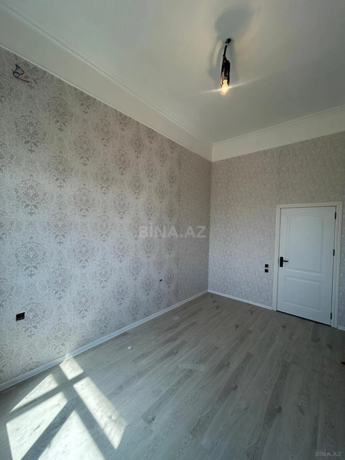 Satılır 3 otaqlı mənzil 95 m²