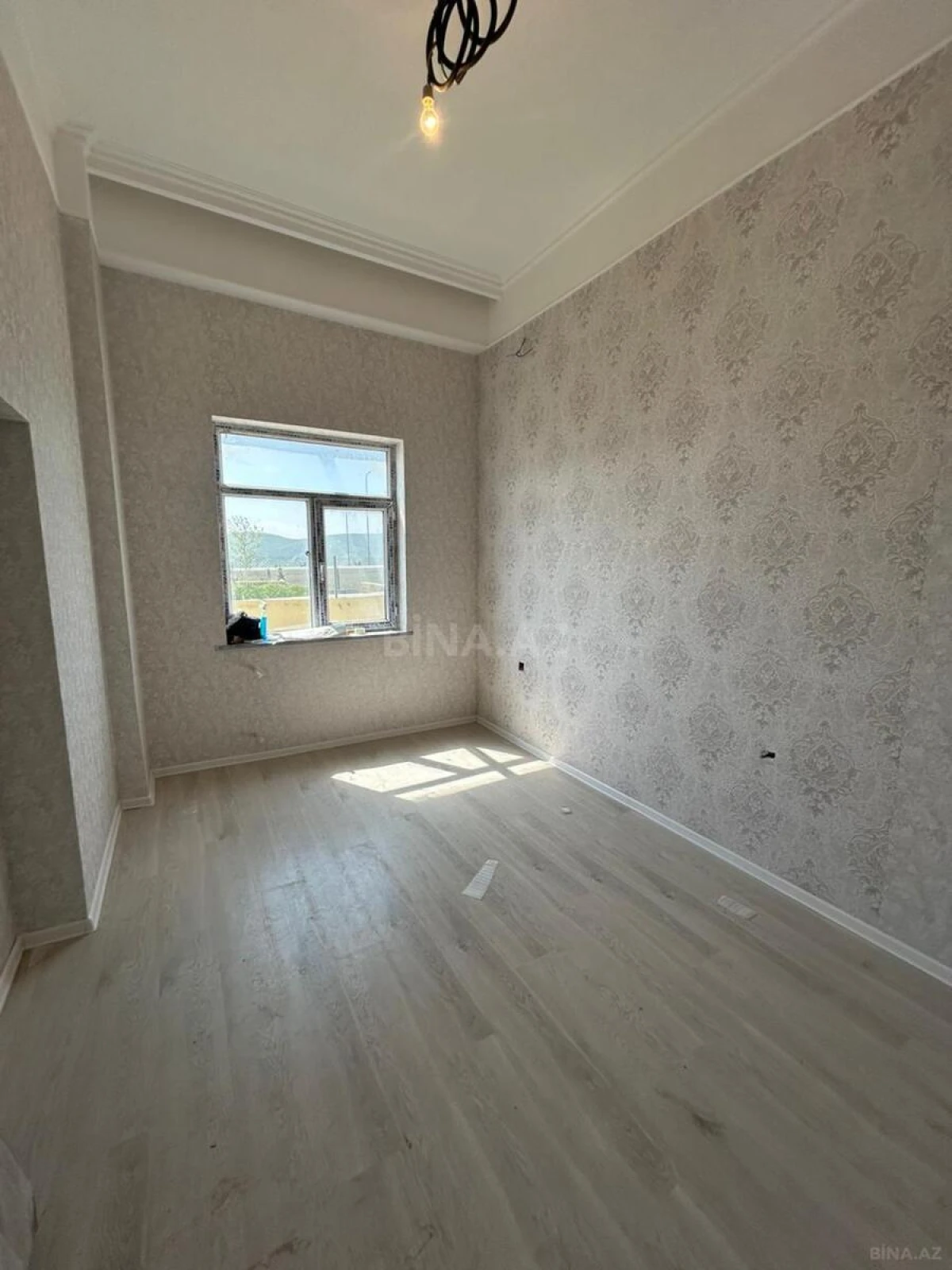 Satılır 3 otaqlı mənzil 95 m²