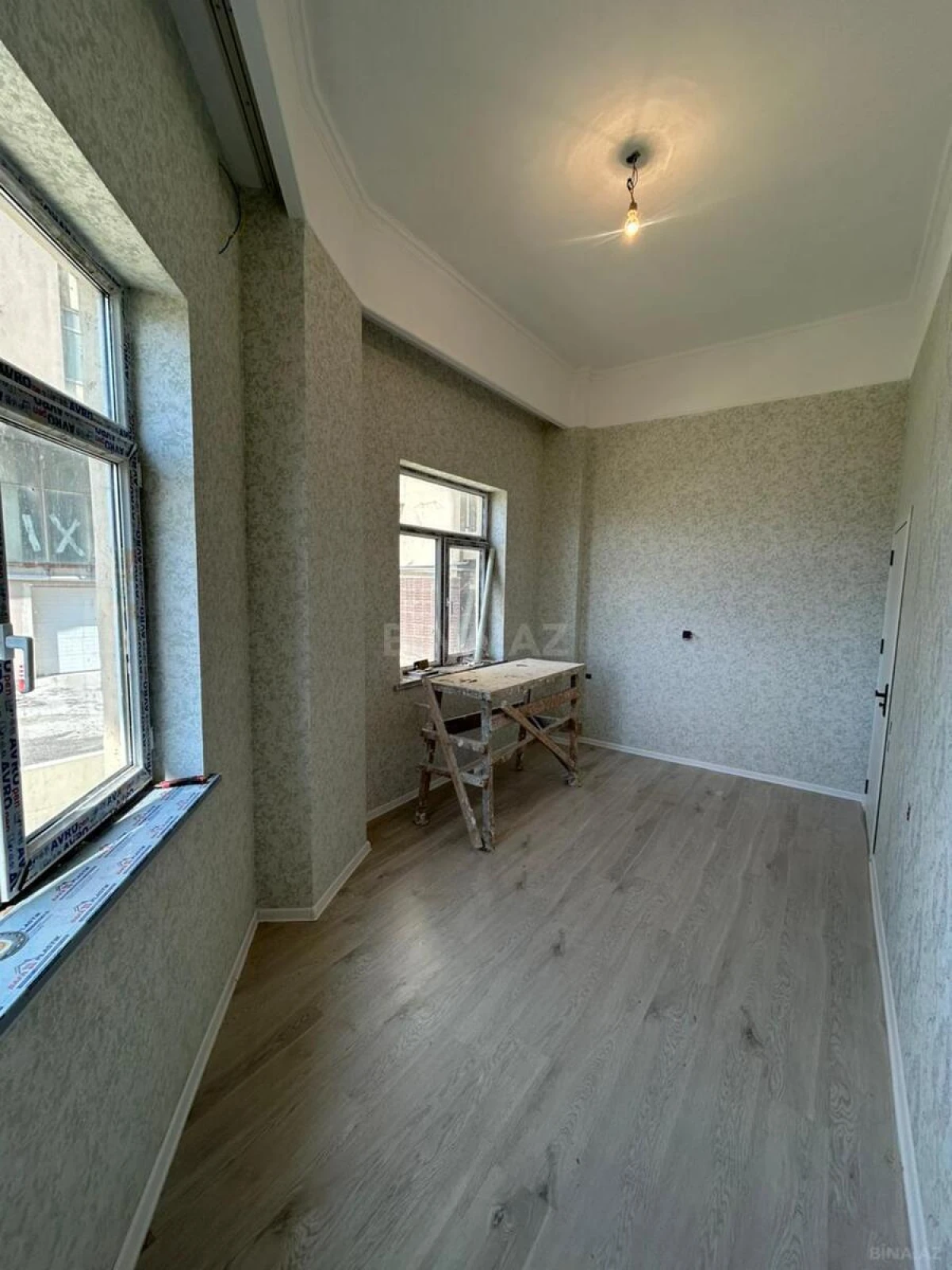 Satılır 3 otaqlı mənzil 95 m²