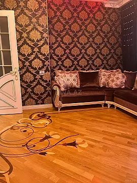 Kirayə verilir 3 otaqlı mənzil 120 m²