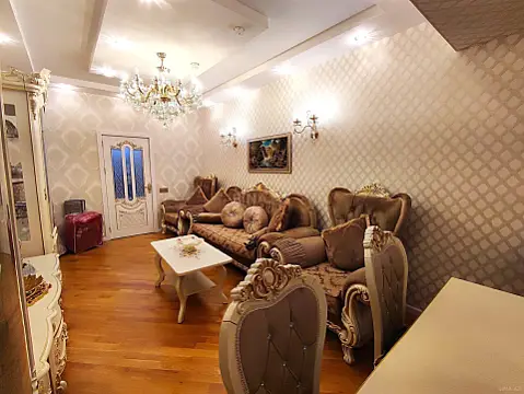 Satılır 3 otaqlı mənzil 97.3 m²