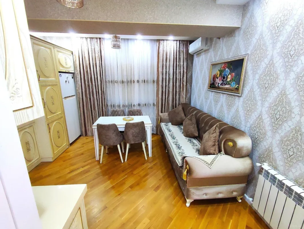 Satılır 3 otaqlı mənzil 97.3 m²