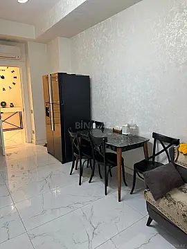 Kirayə verilir 4 otaqlı mənzil 145 m²