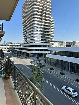 Kirayə verilir 4 otaqlı mənzil 145 m² — Bakı, Xətai 4 otaq 145.00 m²