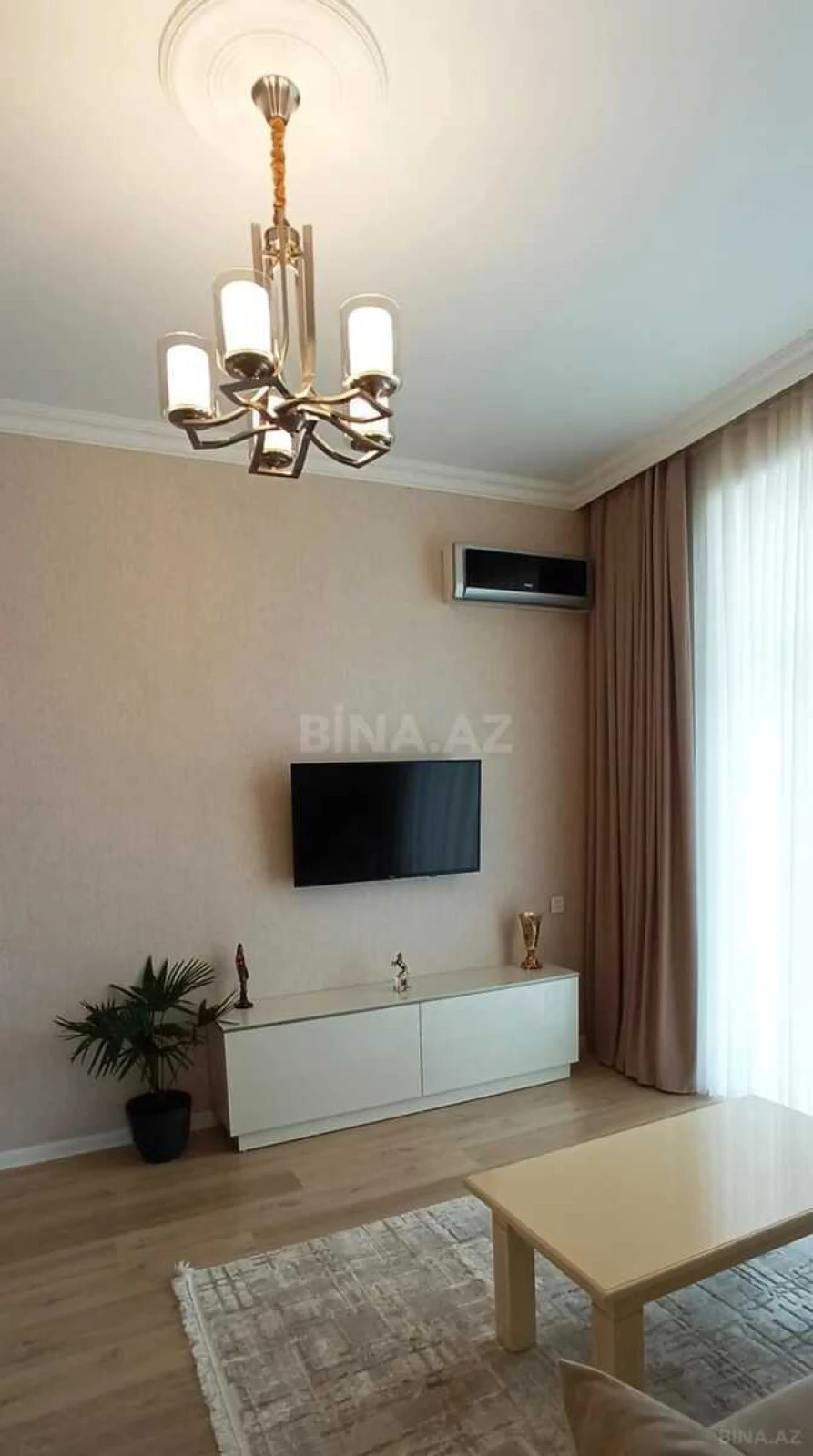 Kirayə verilir 2 otaqlı mənzil 56 m²