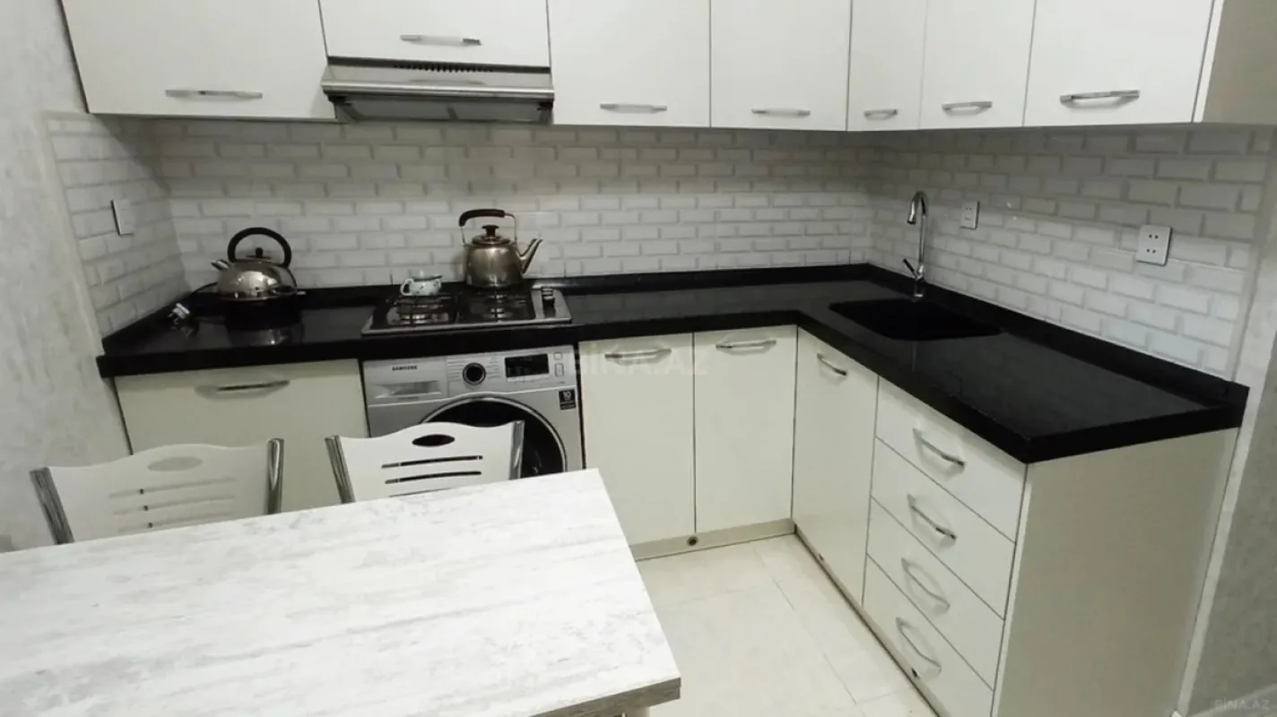 Kirayə verilir 2 otaqlı mənzil 56 m²