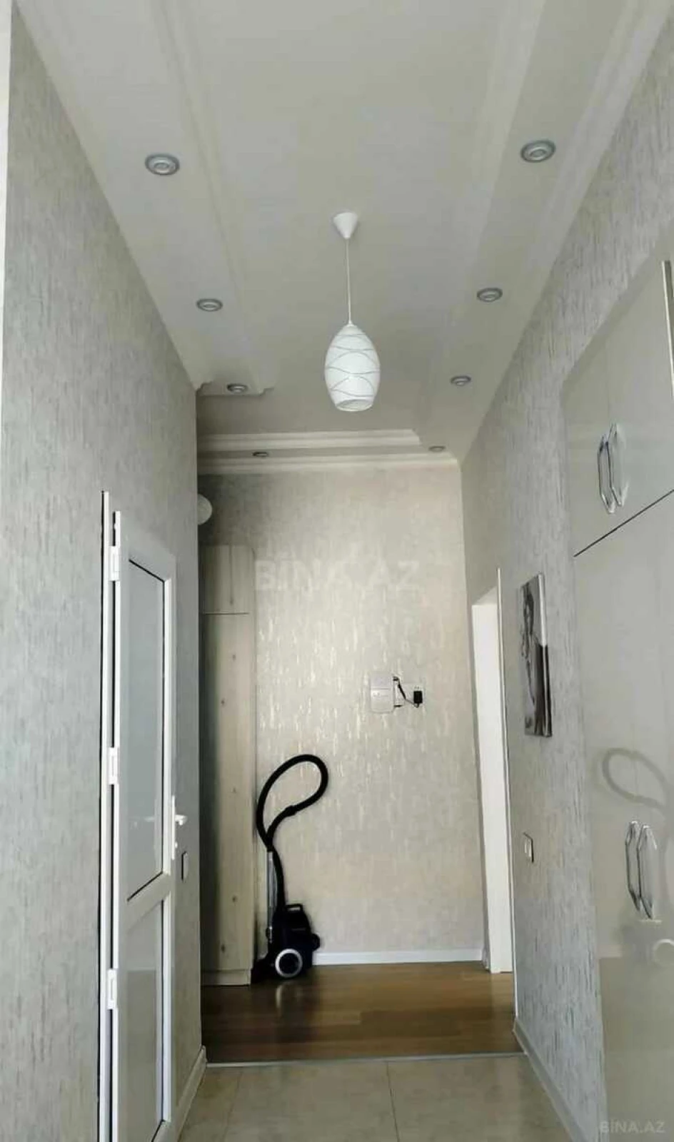 Kirayə verilir 2 otaqlı mənzil 56 m²