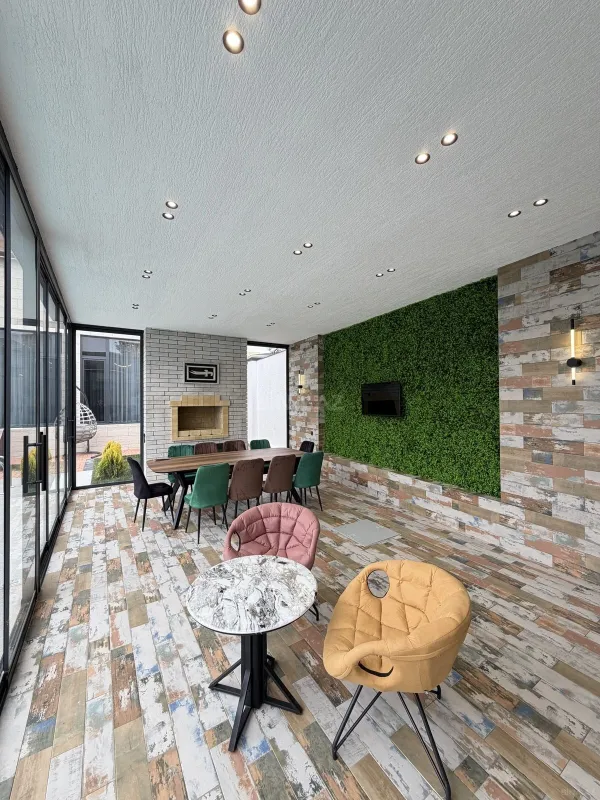 Satılır 5 otaqlı həyət evi 200 m²