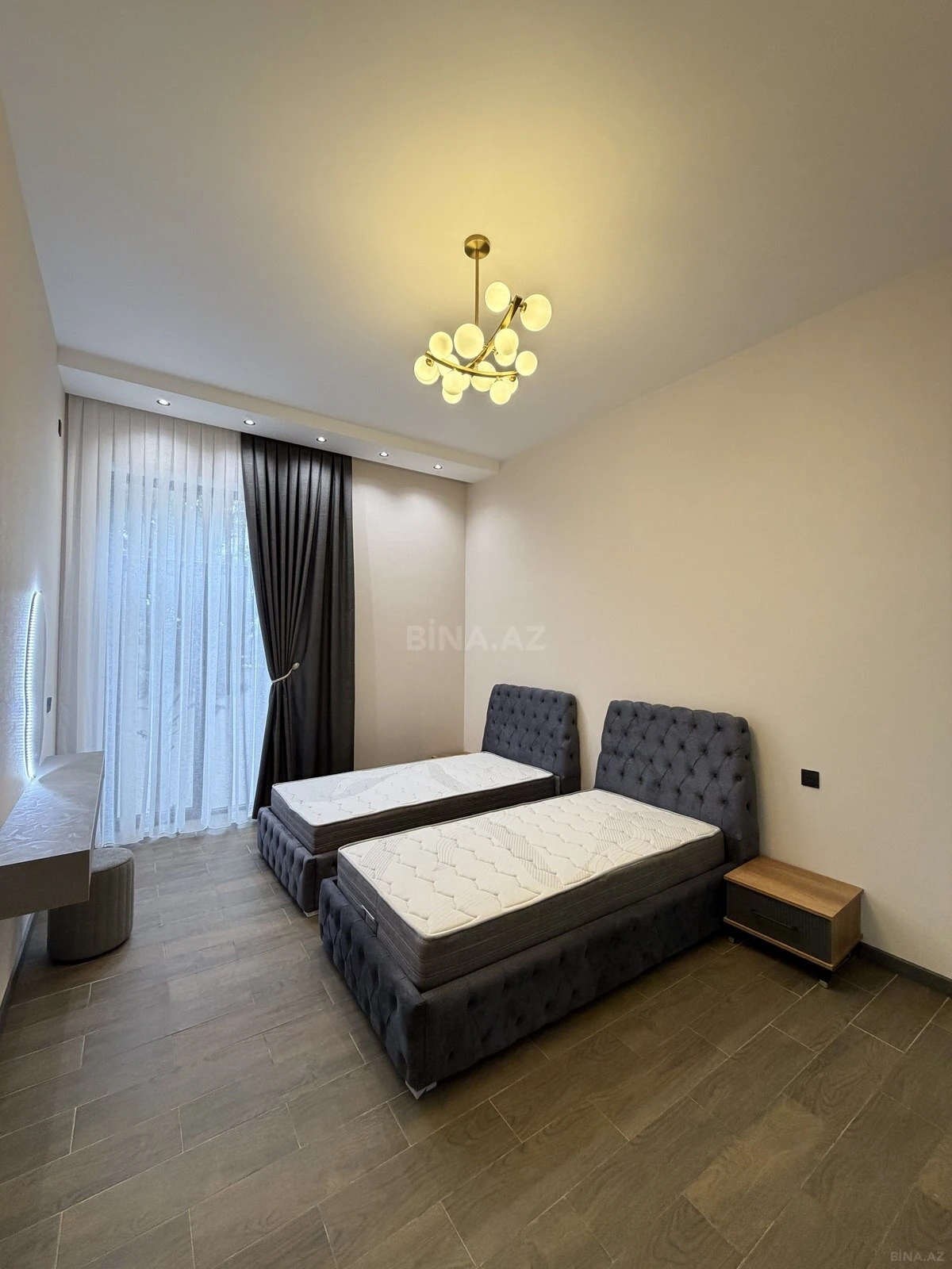 Satılır 5 otaqlı həyət evi 200 m²