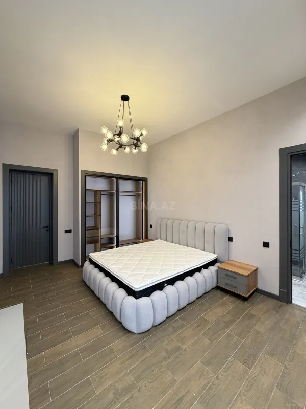 Satılır 5 otaqlı həyət evi 200 m²