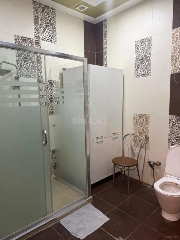 Kirayə verilir 4 otaqlı mənzil 205 m²
