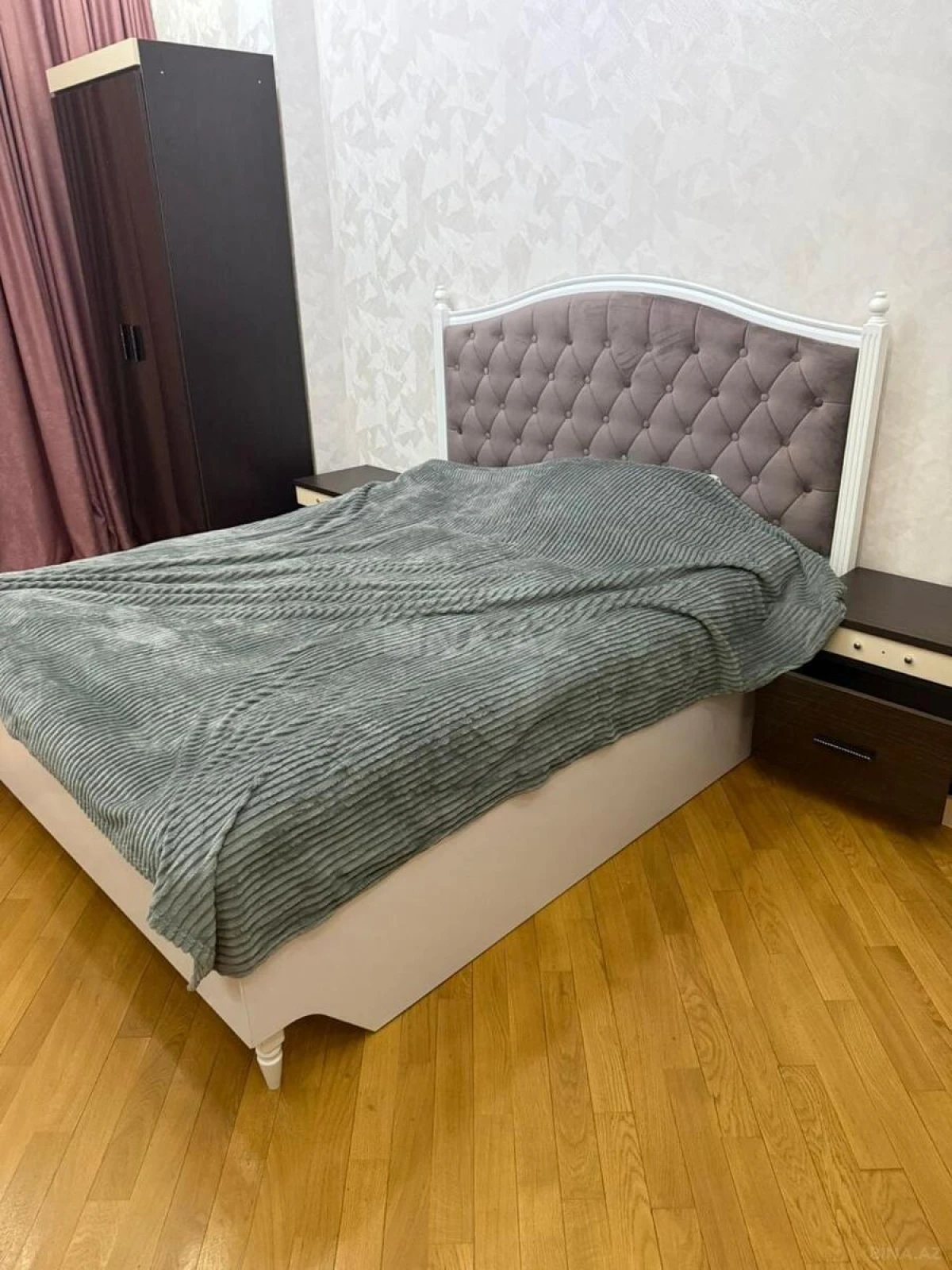 Kirayə verilir 4 otaqlı mənzil 205 m²