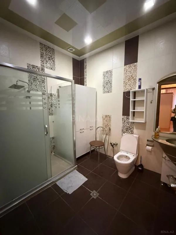 Kirayə verilir 4 otaqlı mənzil 205 m²