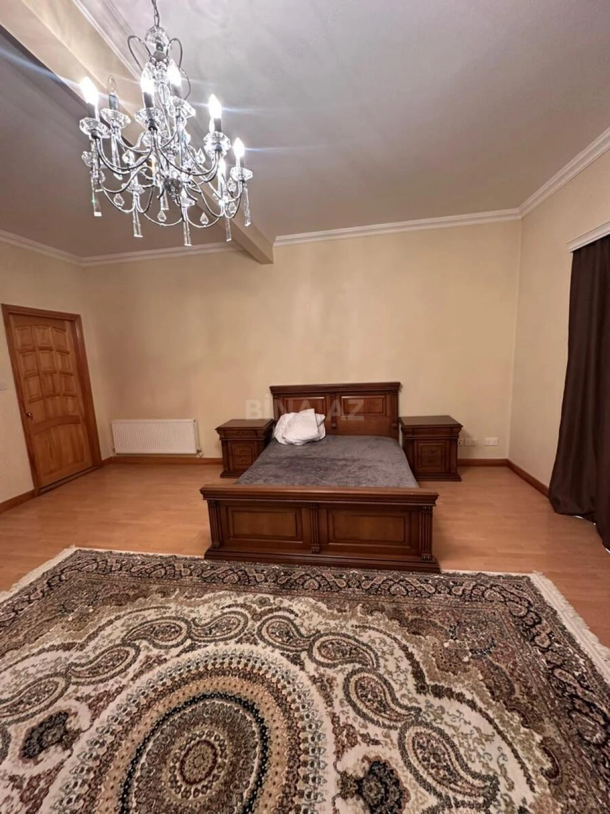 Kirayə verilir 8 otaqlı həyət evi 500 m²