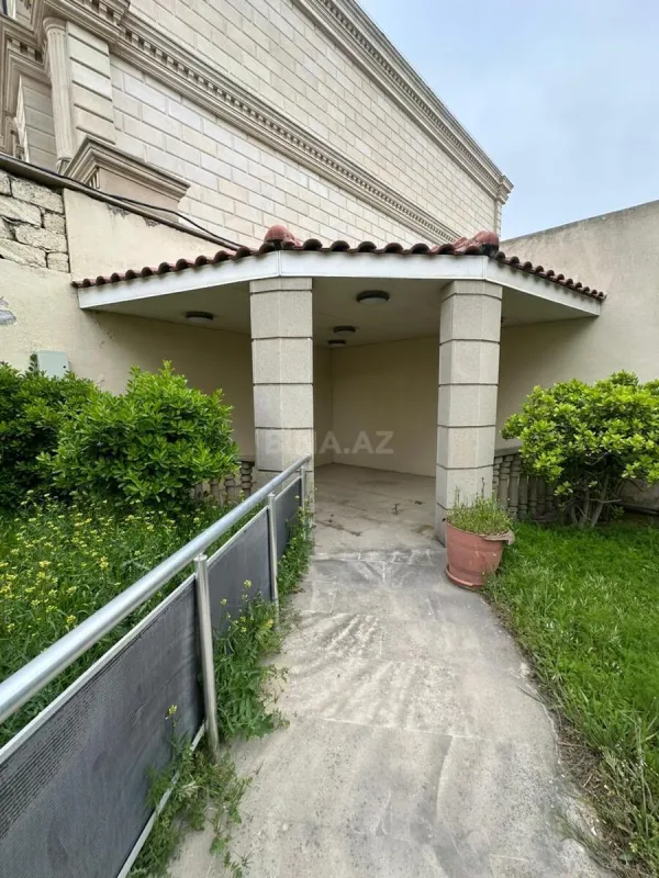 Kirayə verilir 8 otaqlı həyət evi 500 m²