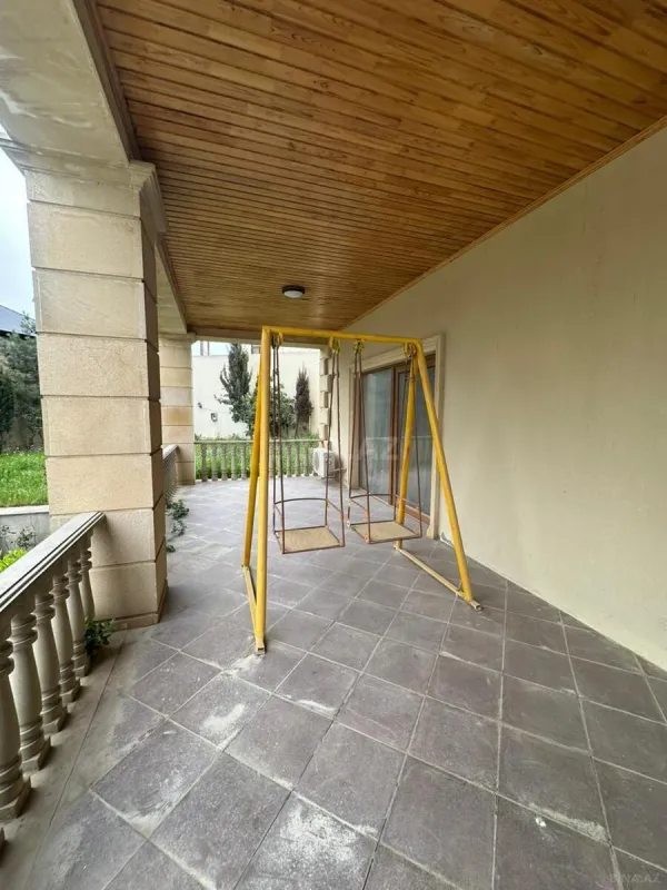 Kirayə verilir 8 otaqlı həyət evi 500 m²