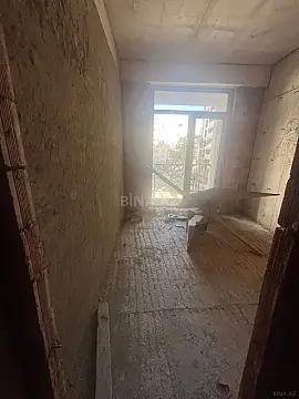 Satılır 2 otaqlı mənzil 101 m²