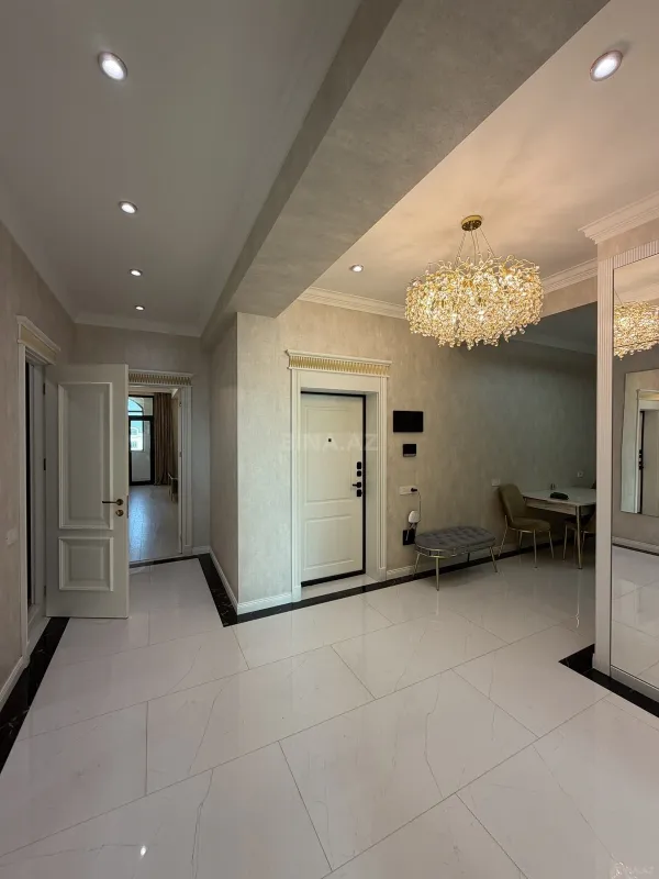 Satılır 3 otaqlı mənzil 116 m²