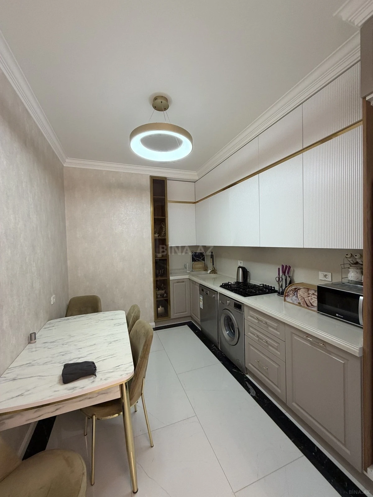 Satılır 3 otaqlı mənzil 116 m²