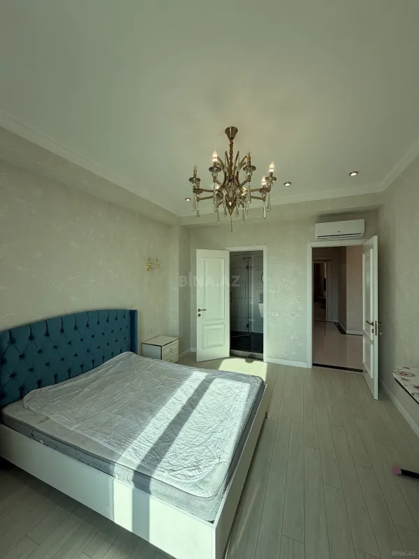 Satılır 3 otaqlı mənzil 116 m²