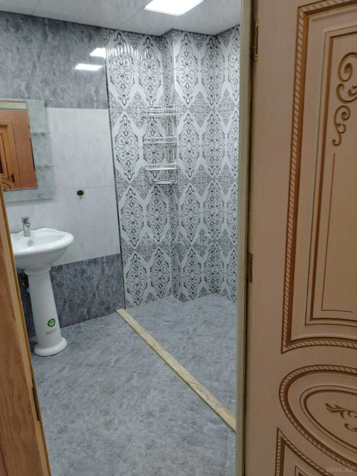 Kirayə verilir 2 otaqlı mənzil 60 m²