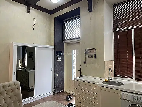 Kirayə verilir 4 otaqlı ofis 110 m²